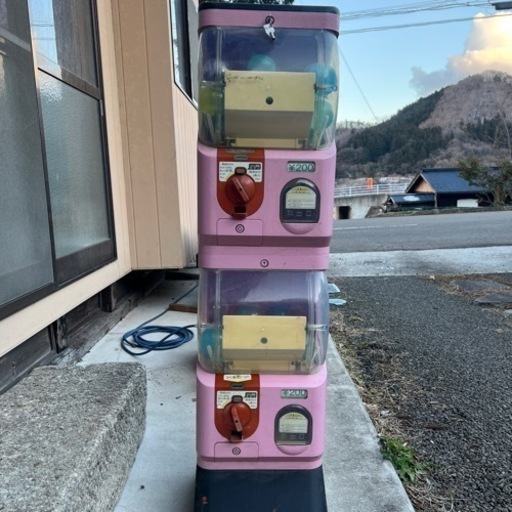 カプセルトイ用ガチャガチャ