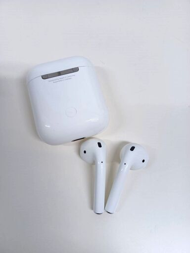 【美品】AirPods MV7N2J/A (A1602) ワイヤレスイヤホン