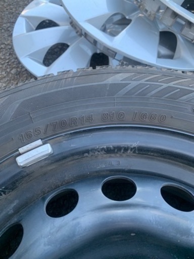 スタッドレスタイヤ　165/70R14 2018年製　8分山　直接引き取り希望