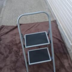 階段式脚立(2段)の画像