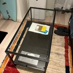 IKEA ガラステーブルの画像