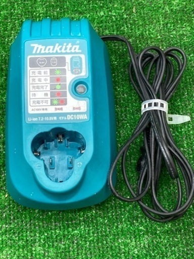 中古品● マキタ　インパクトドライバー　TD090DWX 10.8v