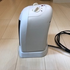 【小型】セラミック ファンヒーター  ホワイトの画像