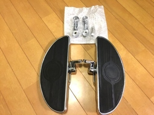 美品 アジャスタブルフットボード ハーレー ダイナ ソフテイル スポーツスター