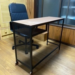 【超絶美品】おしゃれな在宅用オフィスデスク&チェアーの画像