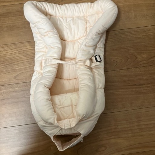 エルゴ抱っこ紐（新生児パッド等ついてます）