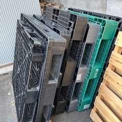 プラスチックパレットの画像