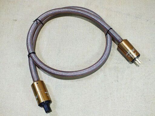 【苫小牧バナナ】Accuphase/アキュフェーズ 電源ケーブル 高純度 OFC 電源コード EU標準プラグ付き 40TH ANNIVERSARY/40周年記念モデル♪