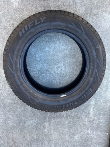 2019年スタッドレスタイヤ 215/60r16  