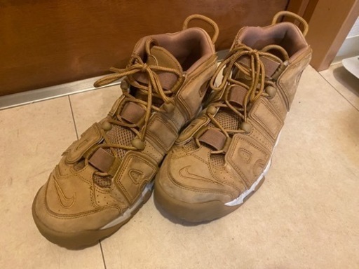モアアップテンポ　スニーカー