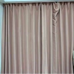 ピンク　カーテン