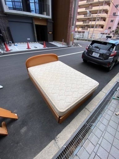 ?ダブルベッドマットレスセット　引き出し有り?大阪市内配達設置無料??