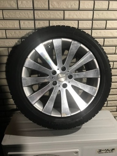 ヴェルファイアに付けていたスタッドレスタイヤ 235/50R18