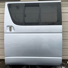 ハイエース 200系 スライドドア 左 スライドガラス付き