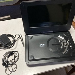 ポータブルDVDプレーヤー