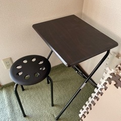 折り畳み机