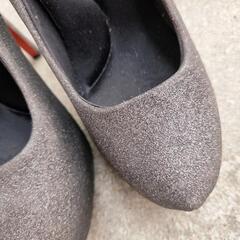 ラメ入りパンプス  S sizeの画像