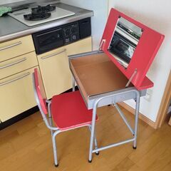 鏡台付子供用机