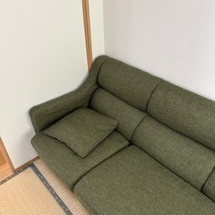 カウチソファー　2017年購入の画像