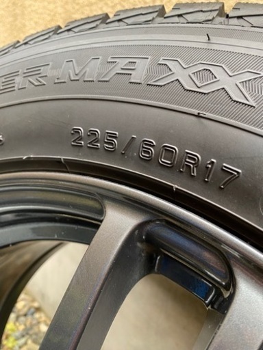 ⭐️お問い合わせ多数！お早めに！【スタッドレスタイヤ】DUNLOP Winter max 225/60/R17