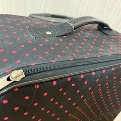 【無料】2輪キャリーバッグ　黒ピンクドットの画像