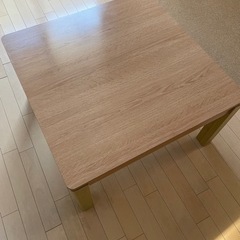 【無料・先着引取限定】こたつ(天板リバーシブル)布団なし