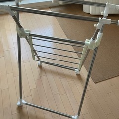 【無料・先着引取限定】物干しラックの画像