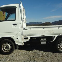 ☆彡超実用的！サンバートラ！！４ＷＤ！５ＭＴ！エアコ・ンバリ効き！バリ山タイヤ！実検査（重量税・自賠責込）令和７年２月迄！！の画像