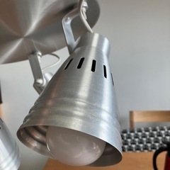 IKEA アルミ 照明の画像