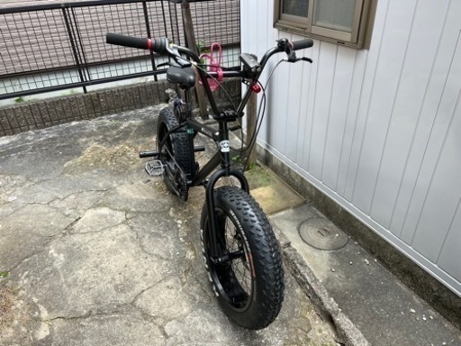 商談中　20インチ BMX 2回しか乗ってません