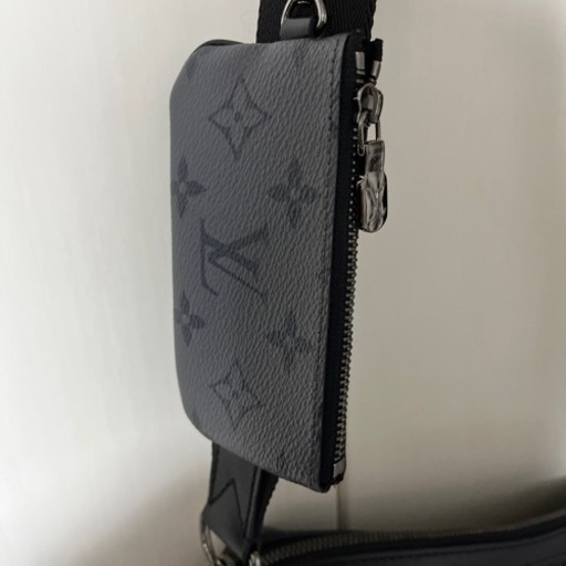 LOUIS VUITTON トリオメッセンジャー