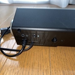 有線スピーカーの画像