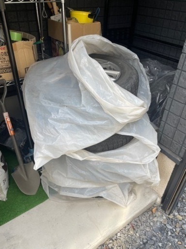 スタッドレスホイールセット　問い合わせお待ちしております。