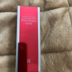 薬用保湿クリーム　エイボン　ホワイトネス　ジーン