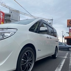 セレナ、ミニバン等18インチタイヤホイールセット美品の画像