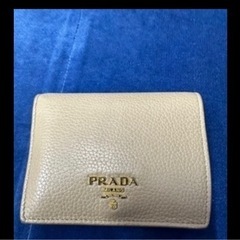 PRADA 二つ折り財布　ピンク×ベージュ