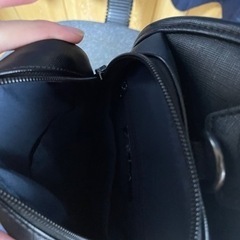 斜め掛けバックの画像