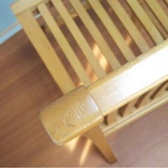 木製のダイニングチェアの画像