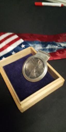 アメリカ製ドル挟み