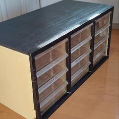 書類用引き出しの画像
