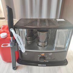 美品　石油ストーブ(石油タンクと給油機器付き)