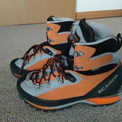 SCARPAの登山靴