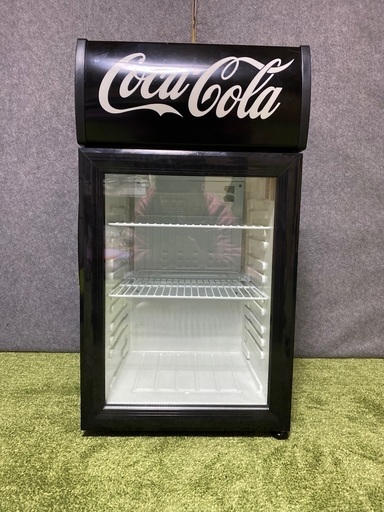 コカコーラ冷蔵庫　2015年