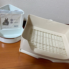 うさぎ用トイレ と 牧草ボックス のセット