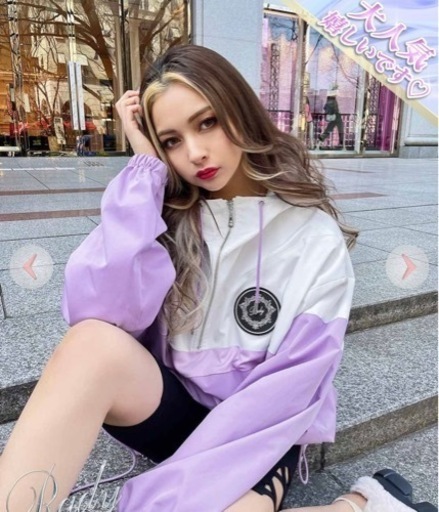 Rady バイカラーフーディブルゾン