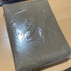 ニトリ　ふわふわやわからラグ　ほぼ未使用の画像