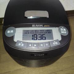 炊飯器　タイガー　JPV-A100　中古