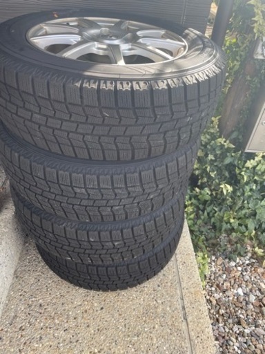 （決定）スタッドレスタイヤ4本セット 195/65/15