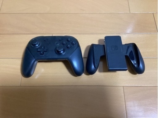 【引き渡し決定】ニンテンドースイッチ　Nintendo Switch Proコン・桃鉄付き　使用極少