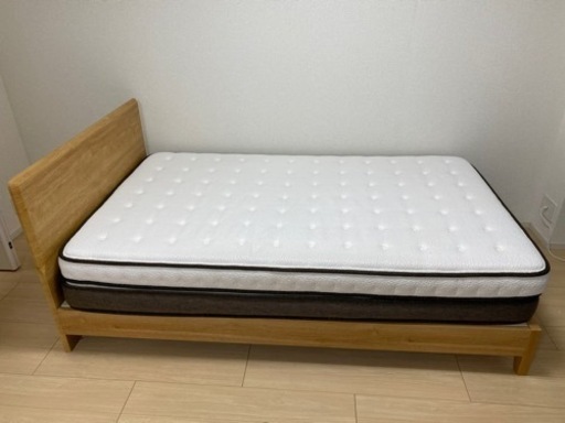 セミダブルベッド(ニトリ製/2019年12月購入)